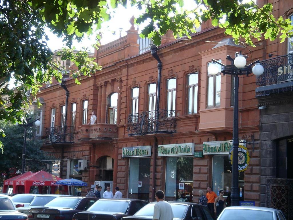Downtown Inn Erevan Exterior foto